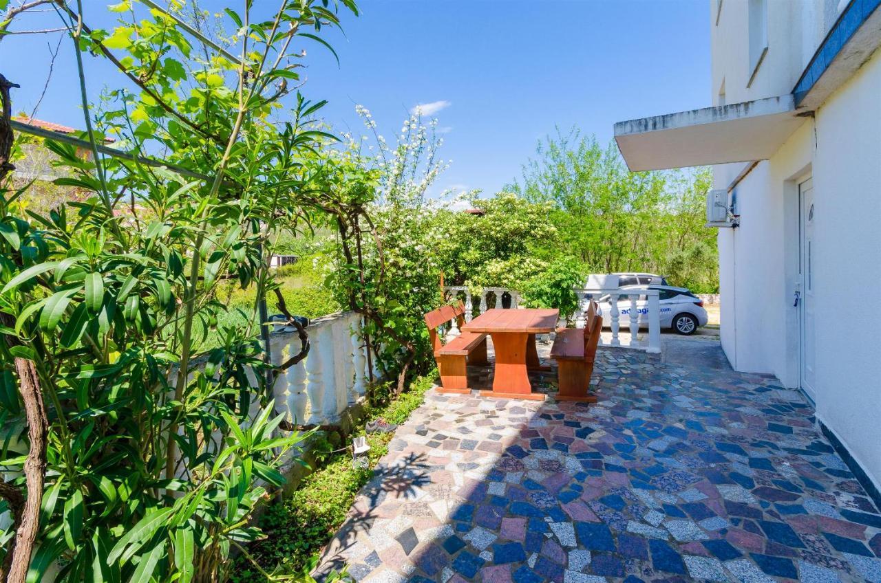 Apartament Ester