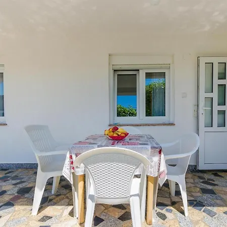 Apartments Ester Lopar Exterior photo
