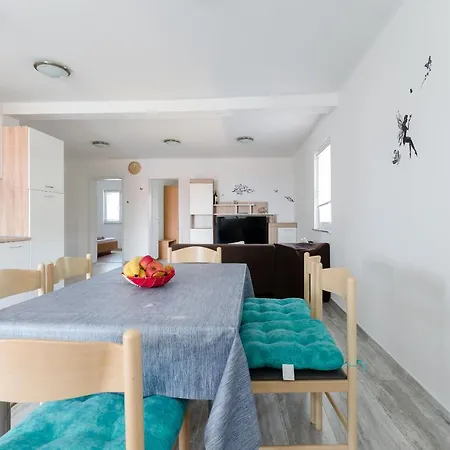 Apartments Ester Lopar Exterior photo