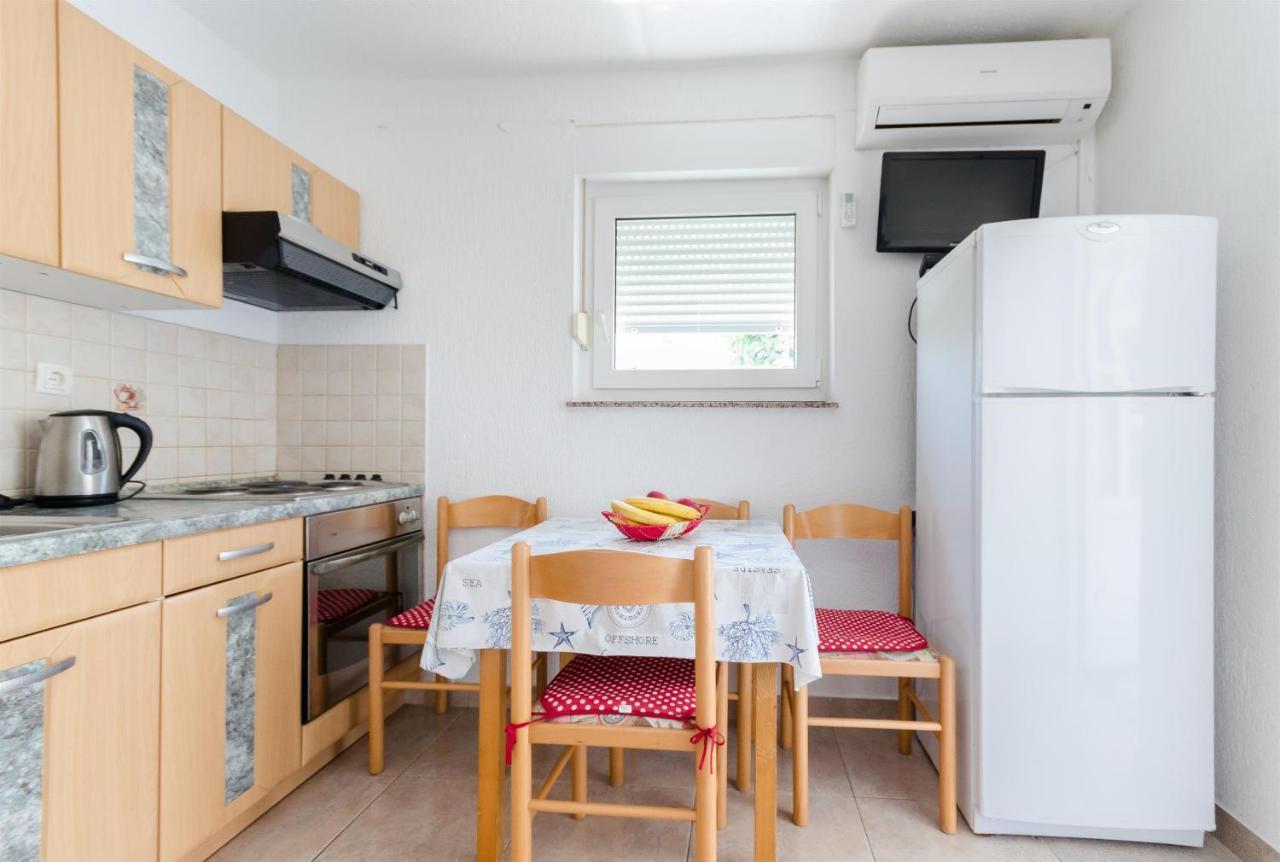 Apartment Ester *