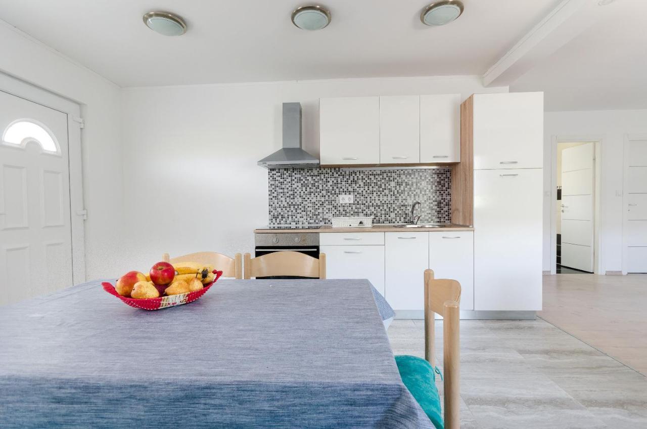 Apartment Ester